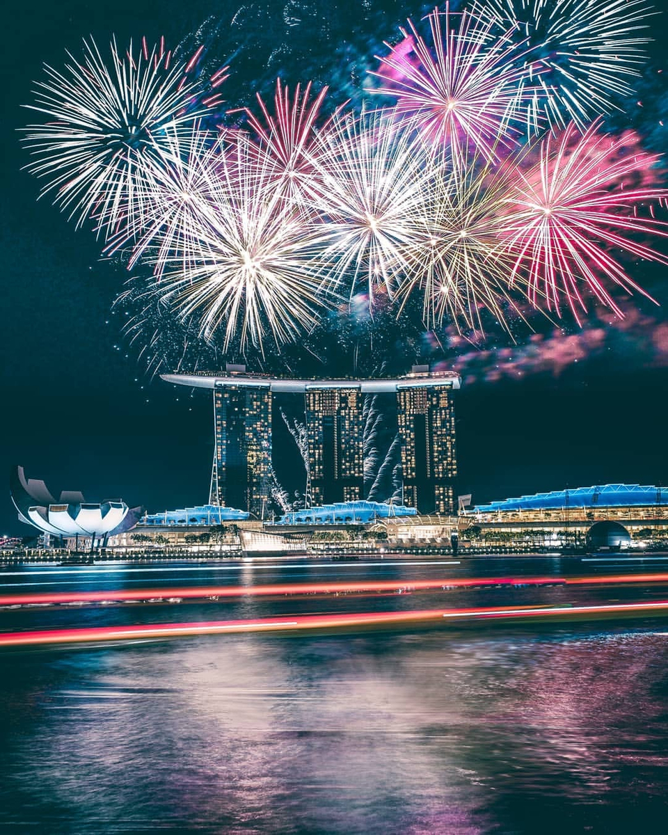 Fireworks with Marina Bay Sands as backdrop